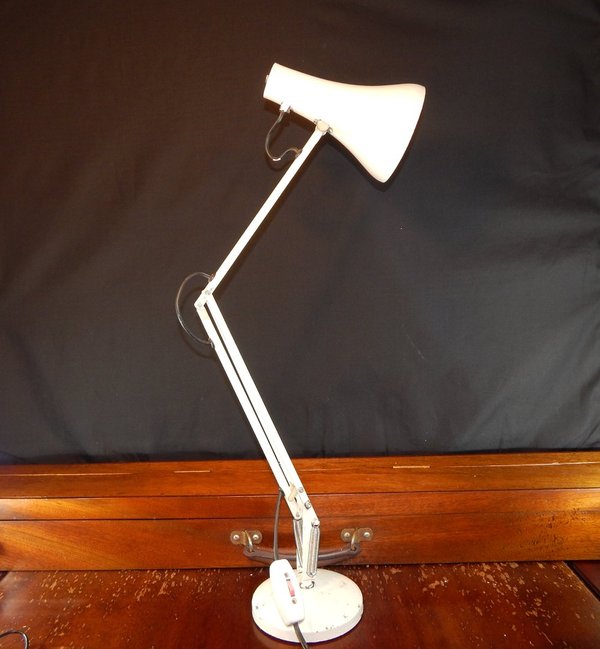 Anglepoise 1970's Original Design desk lamp - Herbert Terry & Sons Model 90 White/Cream